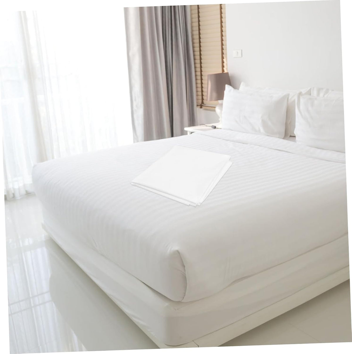 Disposable Bedding Travel Set with Sheet Duvet Cover Pillowcases White