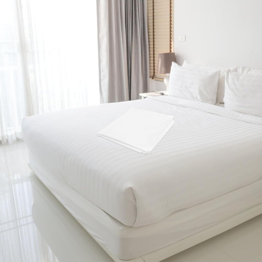 PRETYZOOM 1Set Disposable Bedding for Travel Includes Bed Sheet Duvet Cover Pillowcases Disposable Design Elegant for Hotels Travel