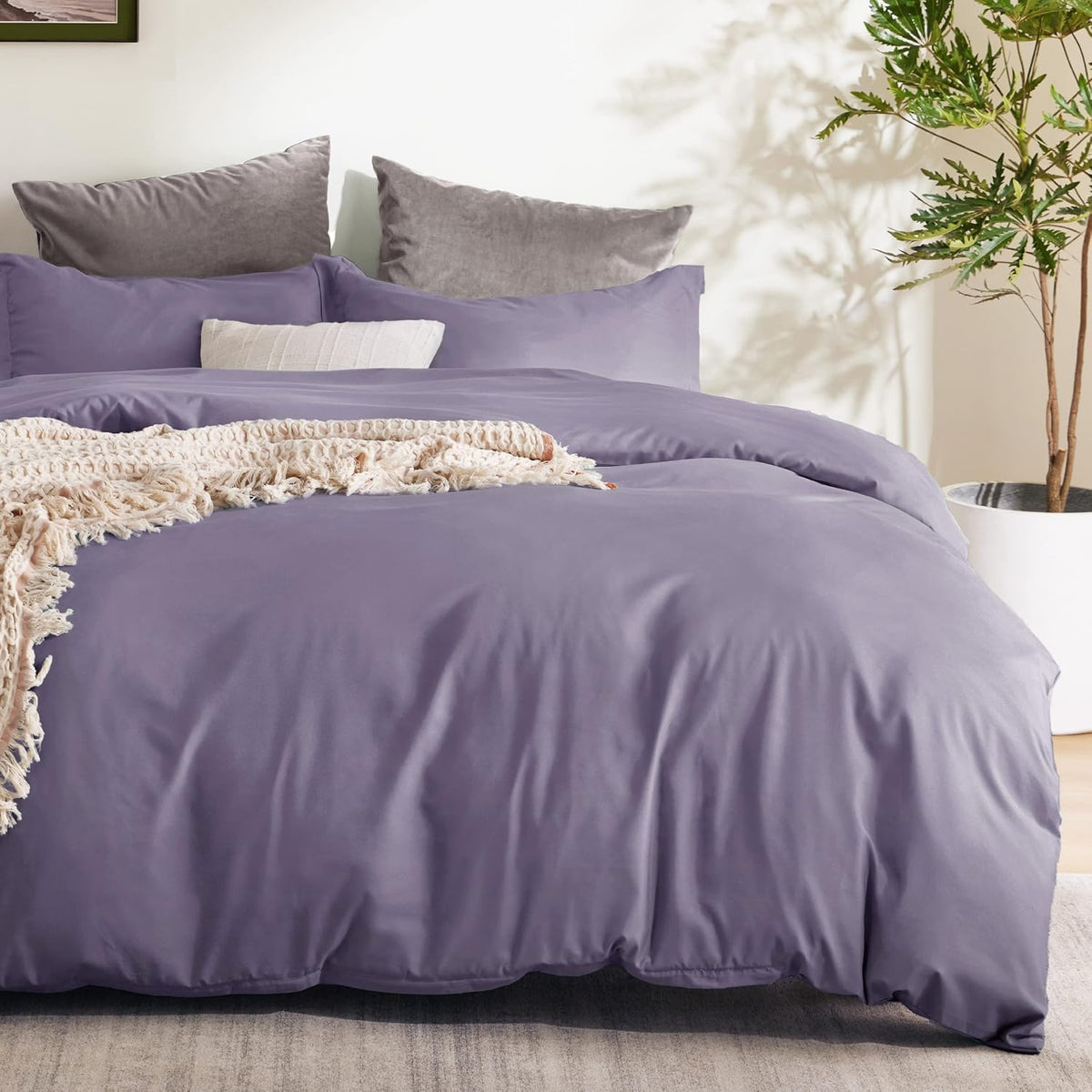 Bedsure Duvet Cover with Fitted Sheet Queen - Deep Pocket, Hotel Luxury Soft Double Brushed Bedding Set with Zipper Closure, 1 Duvet Cover, 1 Fitted Sheet, 2 Pillow Shams, NO Comforter, White