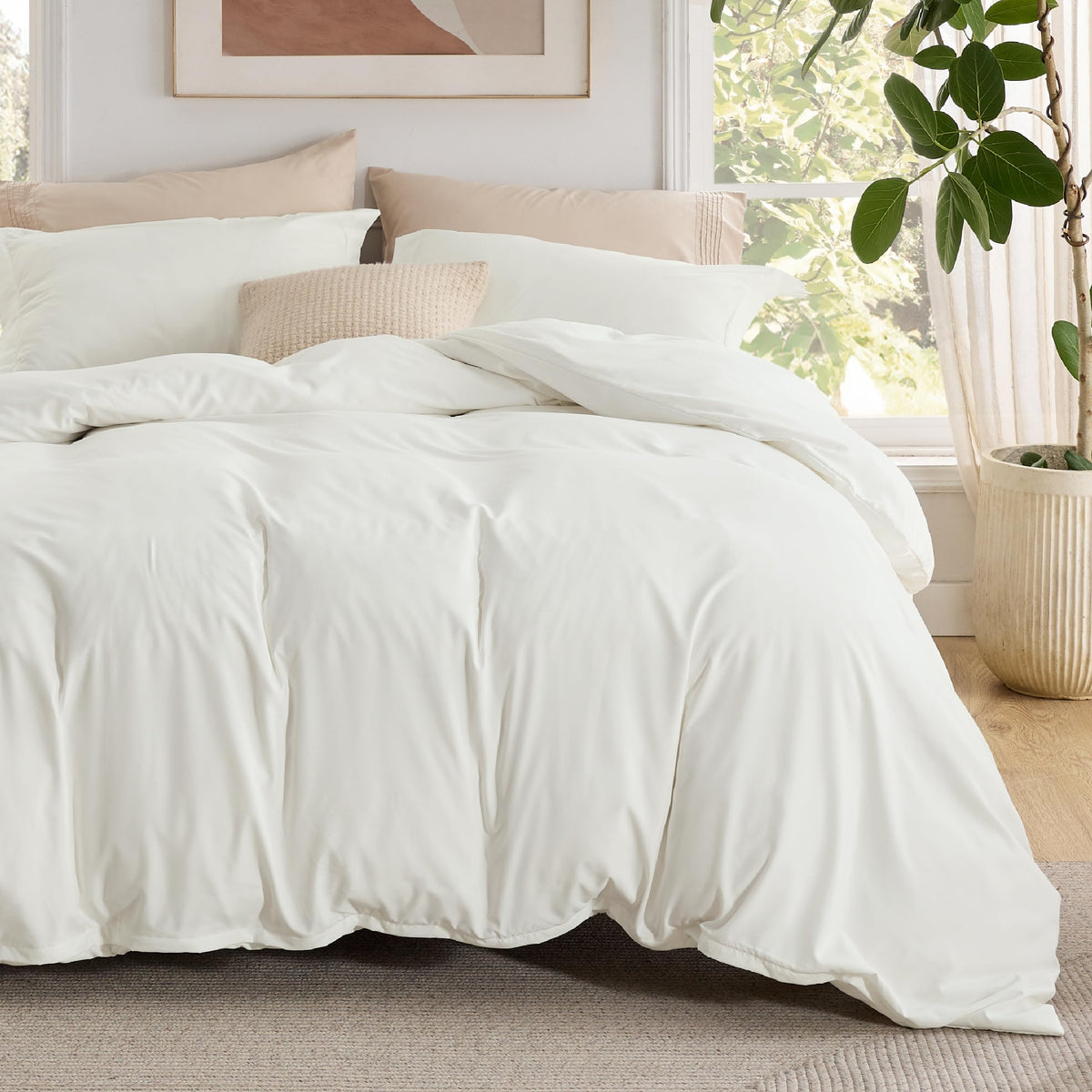 Bedsure Duvet Cover with Fitted Sheet Queen - Deep Pocket, Hotel Luxury Soft Double Brushed Bedding Set with Zipper Closure, 1 Duvet Cover, 1 Fitted Sheet, 2 Pillow Shams, NO Comforter, White