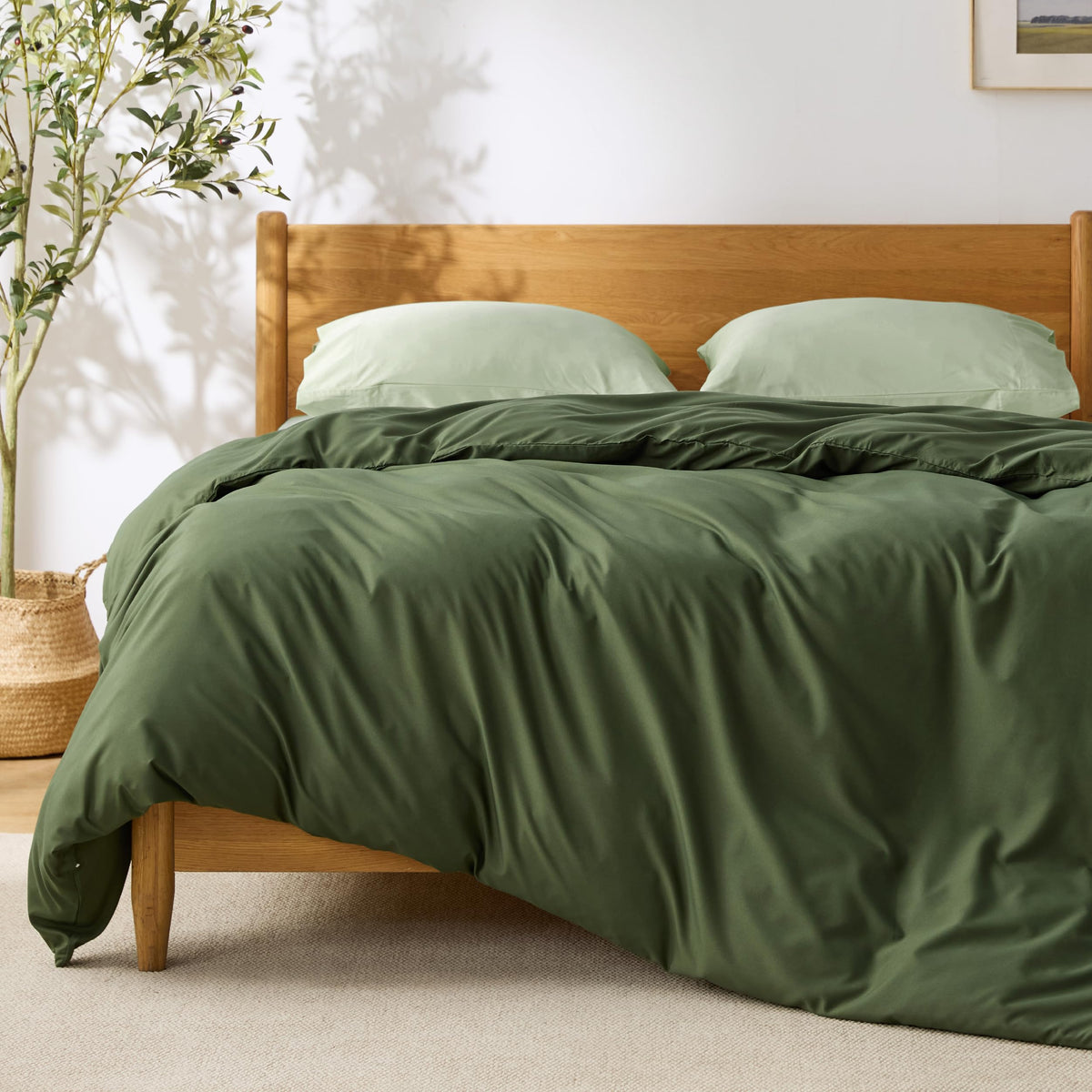Bedsure Duvet Cover with Fitted Sheet Queen - Deep Pocket, Hotel Luxury Soft Double Brushed Bedding Set with Zipper Closure, 1 Duvet Cover, 1 Fitted Sheet, 2 Pillow Shams, NO Comforter, White